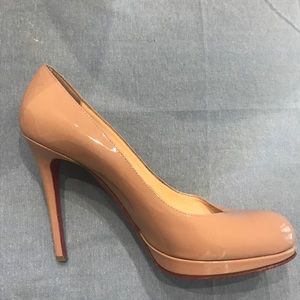 Christian Louboutin Nude simple pump 120